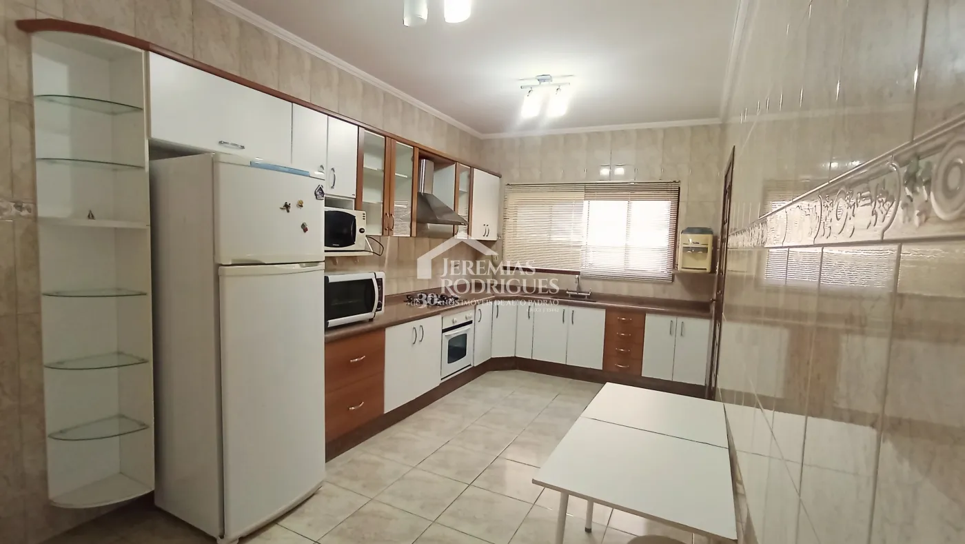 Alugar Casa / Condomínio em Taubaté R$ 5.000,00 - Foto 11