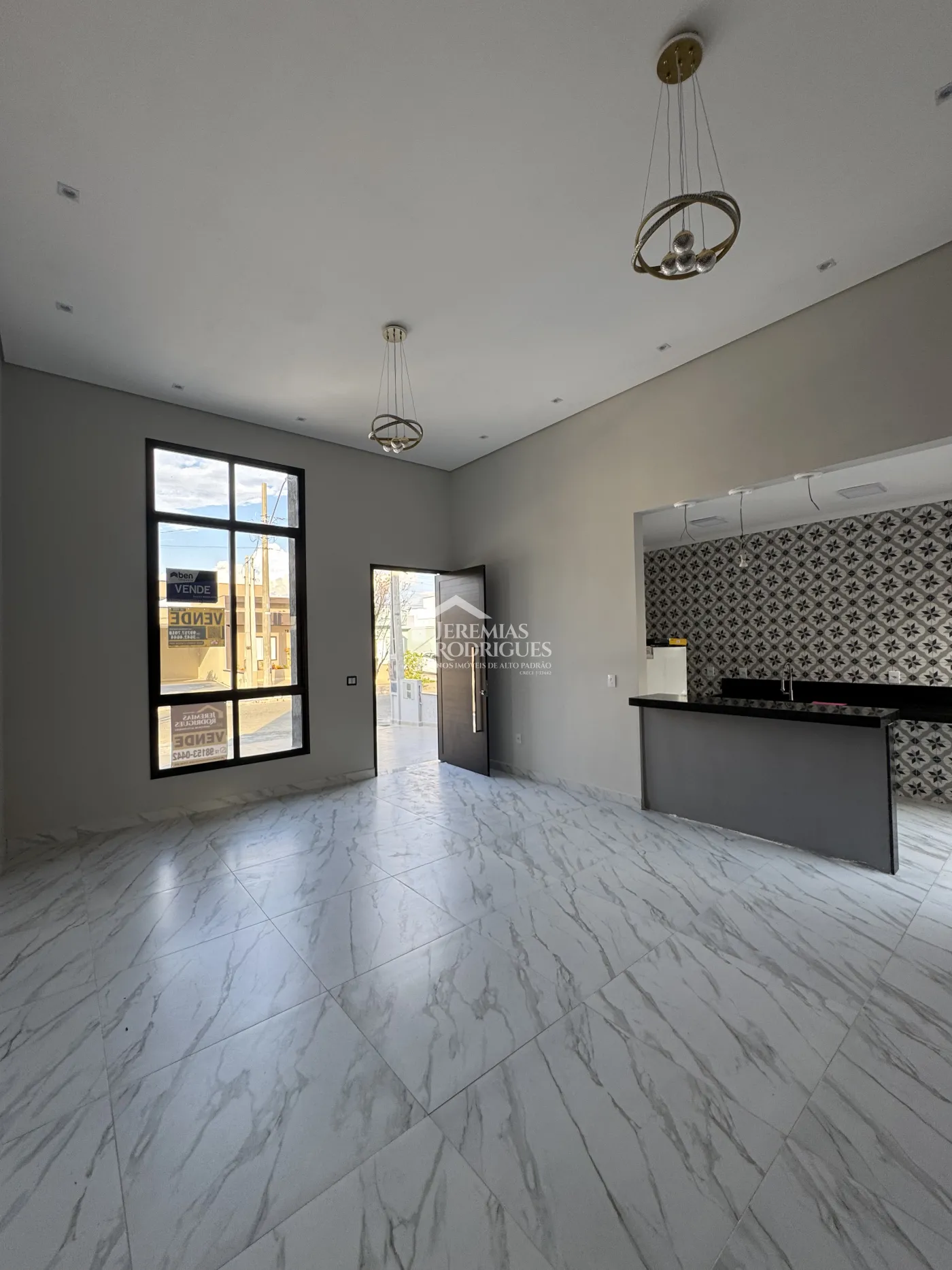 Comprar Casa / Condomínio em Pindamonhangaba R$ 660.000,00 - Foto 2