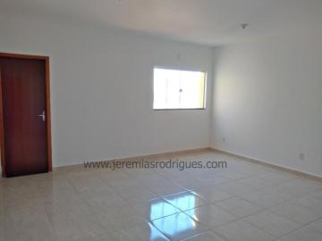 Alugar Comercial / Sala em Pindamonhangaba. apenas R$ 1.300,00