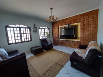Alugar Casa / Padrão em Taubaté. apenas R$ 650.000,00