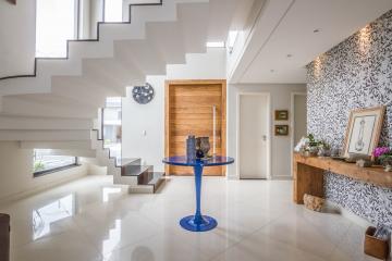 Casa com 3 quartos, 300 m², à venda por R$ 1.900.000- Campos do Conde Chambord - Tremembé/SP