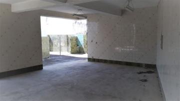 Alugar Casa / Padrão em Taubaté. apenas R$ 1.350.000,00