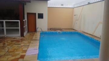 Alugar Casa / Padrão em Taubaté. apenas R$ 4.500,00
