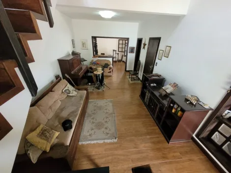 Alugar Casa / Sobrado em Pindamonhangaba. apenas R$ 1.300.000,00