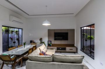Alugar Casa / Padrão em Pindamonhangaba. apenas R$ 480.000,00