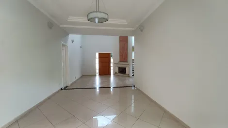 Alugar Casa / Condomínio em Pindamonhangaba. apenas R$ 3.900,00