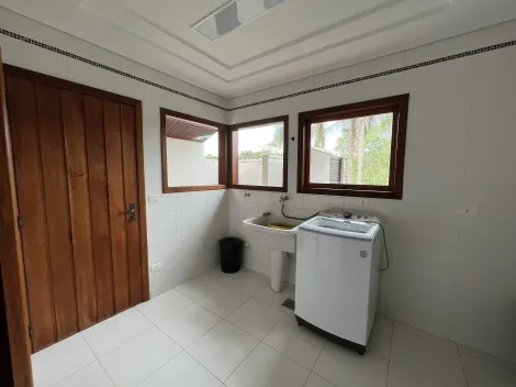 Casa com 3 dormitórios, 281 m² - Condomínio Chácaras Cataguá - Taubaté/SP