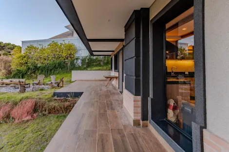 imagem 3 - Casa para venda com 4 suítes no Condomínio Recanto do Sol em Campos do Jordão/SP imagem 3 - Casa para venda com 4 suítes no Condomínio Recanto do Sol em Campos do Jordão/SP