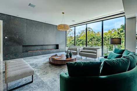 Campos do Jordao Condominio Reserva Figueiredo Casa Venda R$11.000.000,00 Condominio R$1.500,00 5 Dormitorios 3 Vagas Area do terreno 1555.00m2 Area construida 1030.00m2